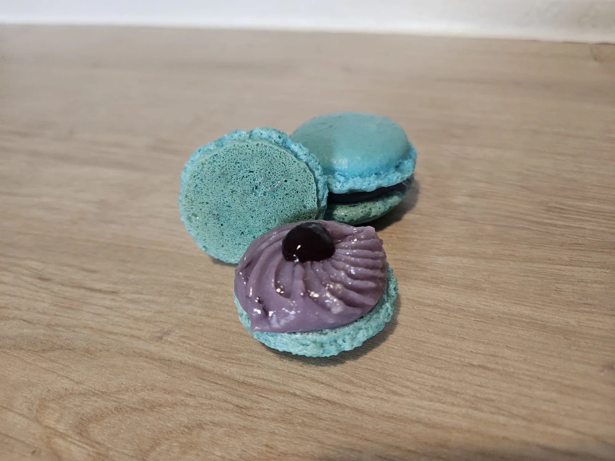 Macarons turquoise et violet